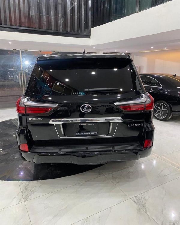 2019 Lexus LX570